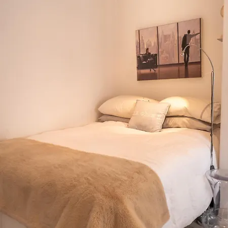 Petit 2 Pieces Proche De La Tour Eiffel Apartment Paris
